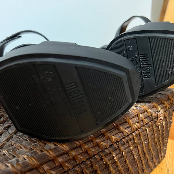 Melissa "Classic Lady" Heels in Black (size 7) - Picture 5 of 5